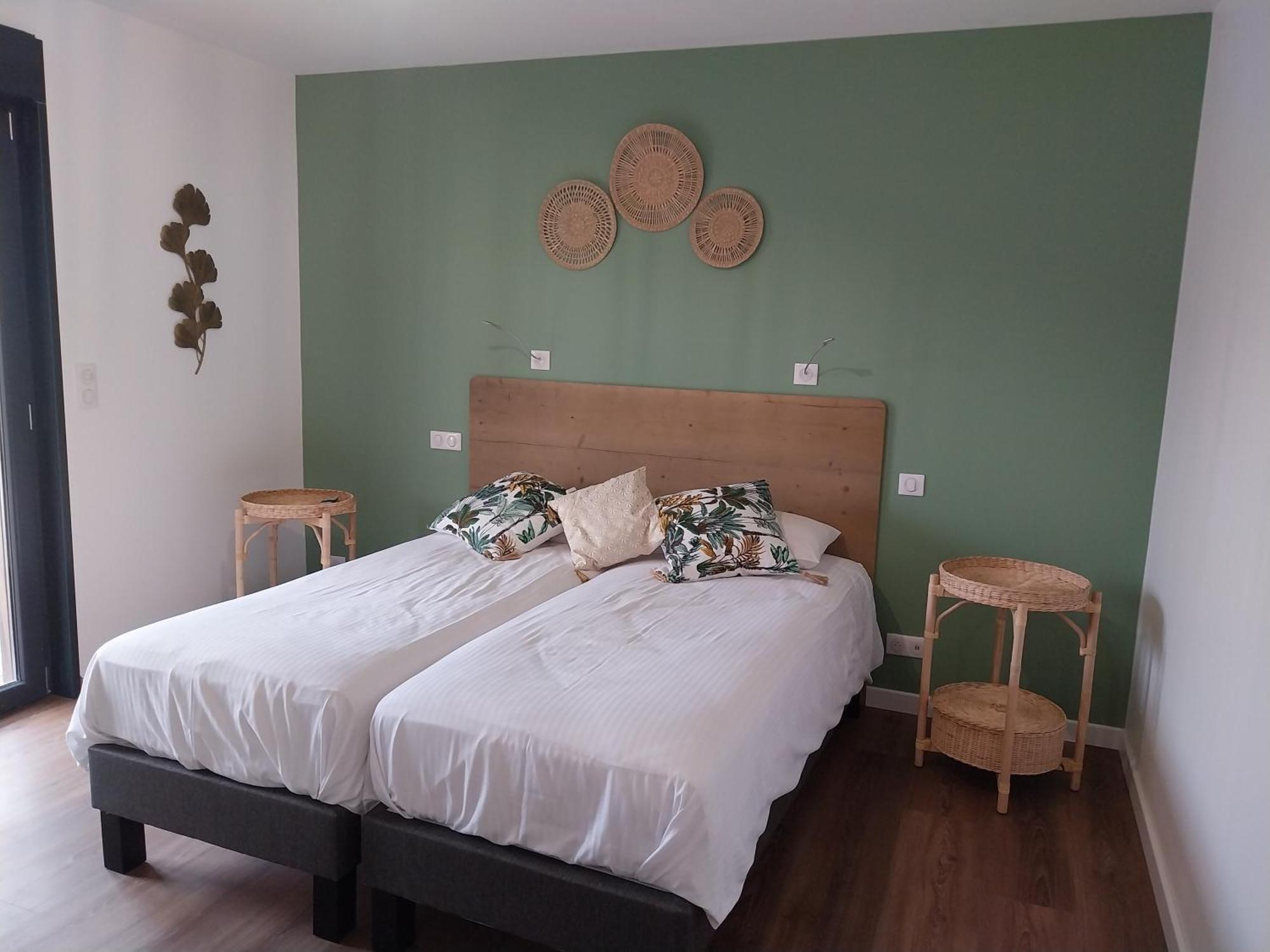 Logis Hotel Restaurant Cruzel Maurs Экстерьер фото